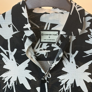 Black and white tropical print half shirt
