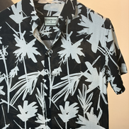 Black and white tropical print half shirt