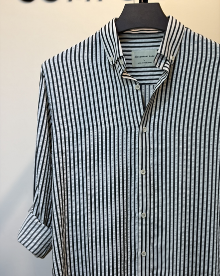 Monochrome Stripe shirt
