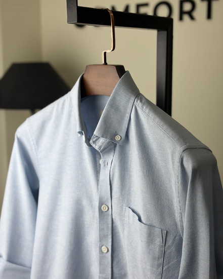 Light sky blue oxford shirt