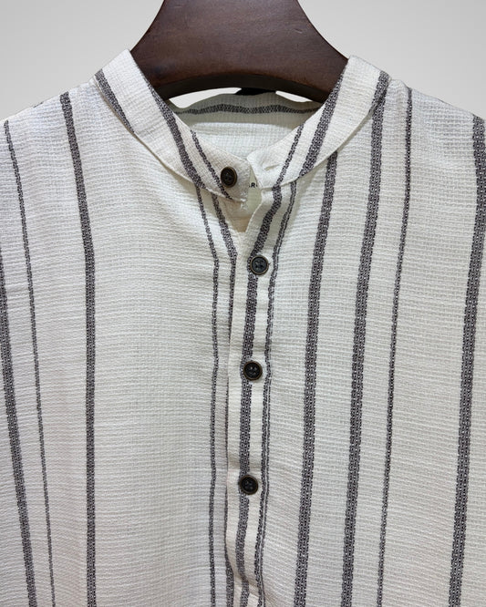 Off-White Striped Band Collar Katua